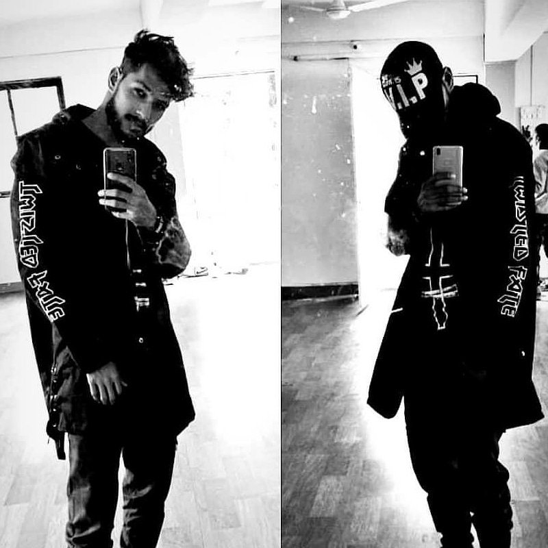 Adi091994's tweet photo. #fashion #Look #India #kooves #like4like #follobackforfolloback #love https://t.co/MbUyMAjtIz