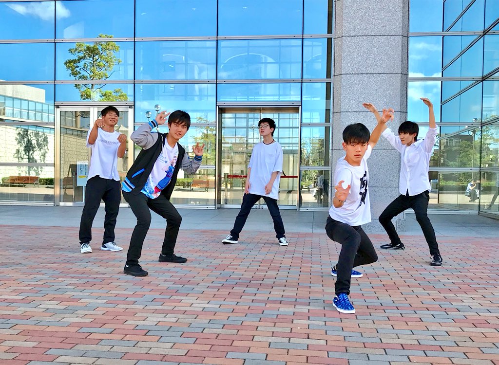 BananaKamakiri's tweet photo. 全国大会5位を頂くことができました。

これで僕らは完全に引退です。
今まで本当にありがとう！！
またいつか！！

#全国高等学校軽音楽コンテスト https://t.co/jy3gFlAXJm
