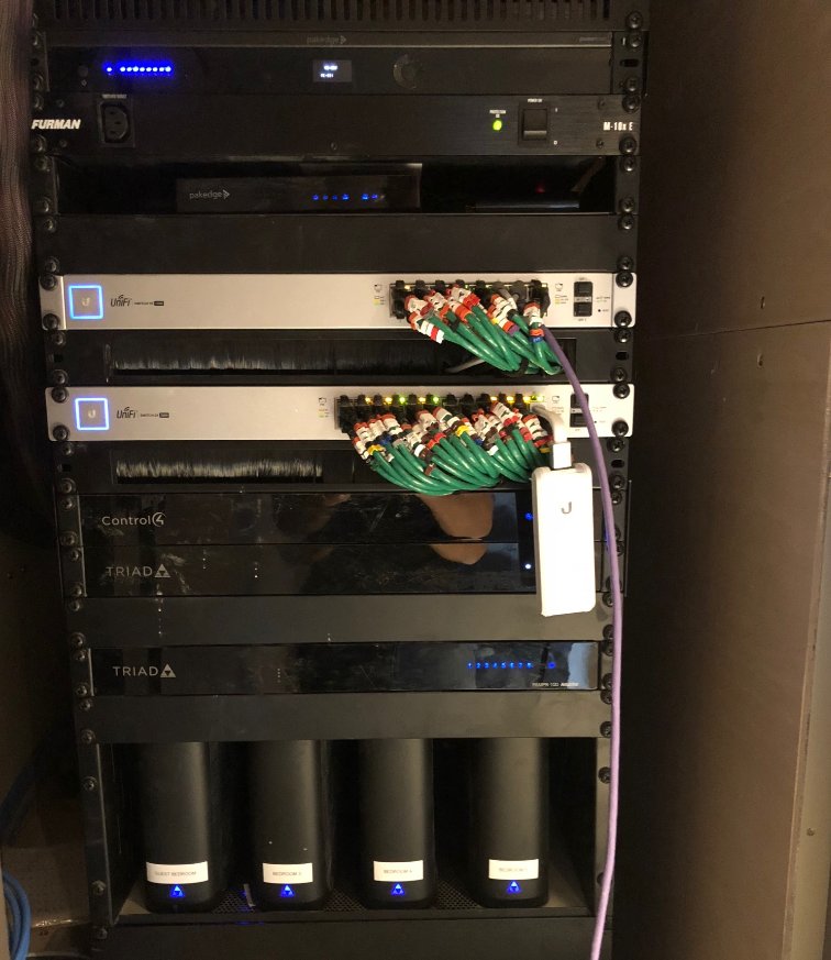 tateside's tweet photo. Our newest resi rack in place featuring @Control4 @pakedge @triad @ubiquiti and @furman……technology hidden in the cupboard like it should be…  #tidyrack #serverrack #AV #audiovisual #londondevelopers #cleverstuff #love https://t.co/q1oQidhucP