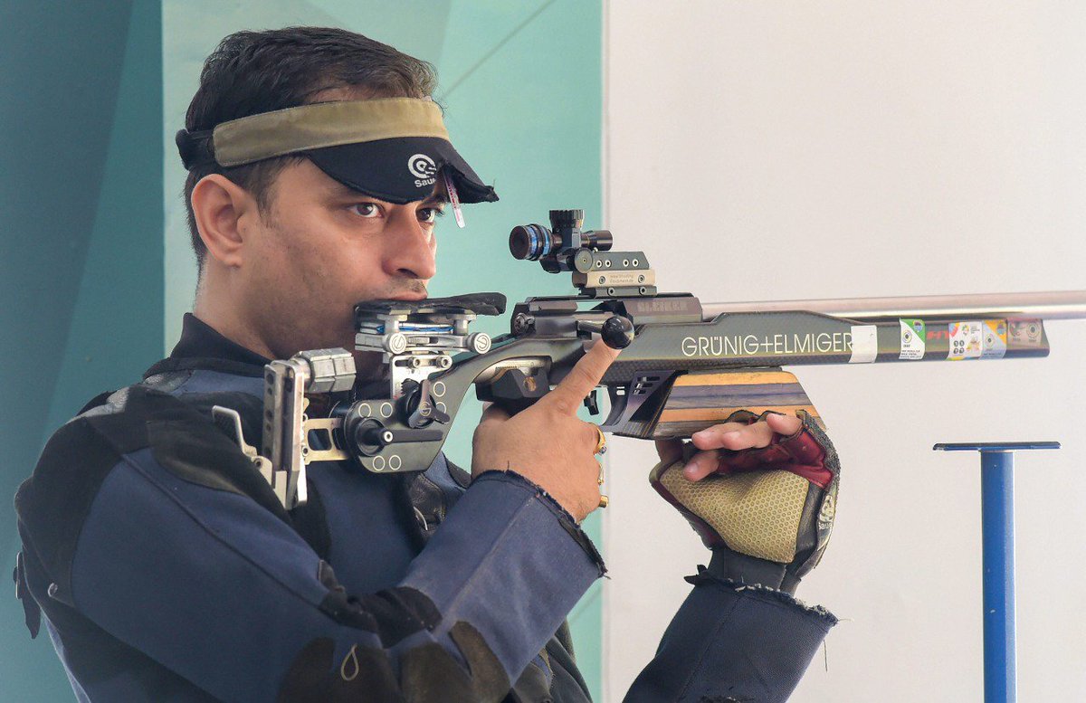 narendramodi's tweet photo. Kudos to @SanjeevRajput1 for the Silver Medal in the Men’s 50m Rifle 3 Position at the @asiangames2018. You would be happy to know that Sanjeev has been making India proud since the 2006 Asian Games. His consistency and commitment are admirable. https://t.co/Rv0gz0Yk5M