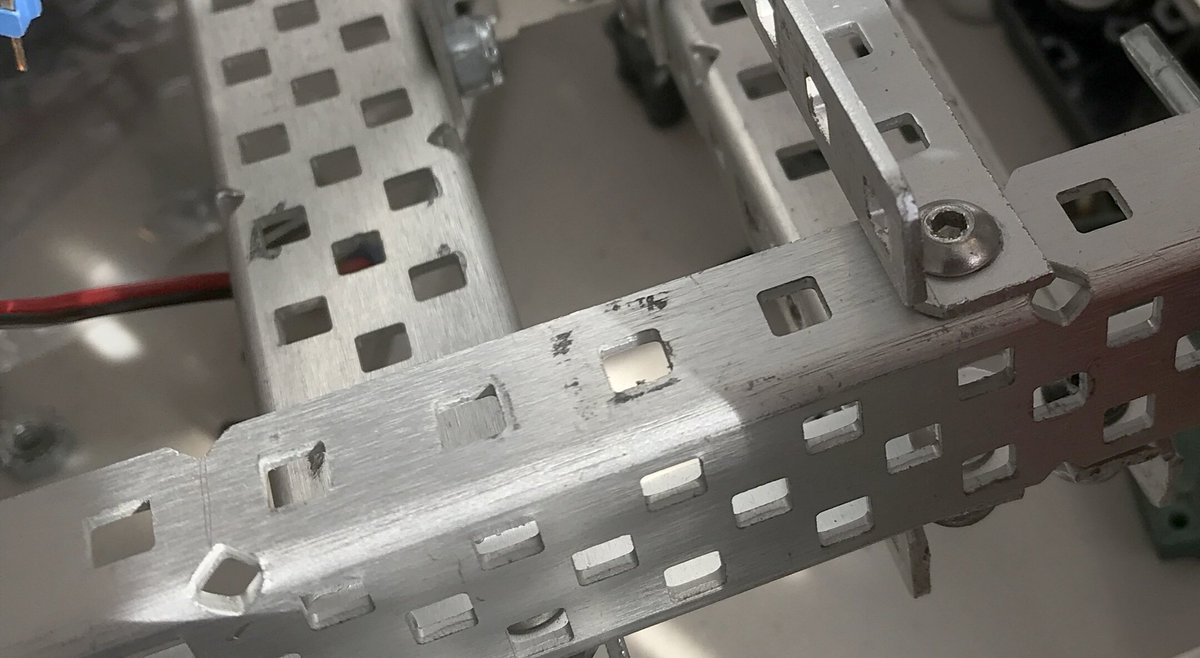 HYBRID20785A's tweet image. Build Blitz Weekend🤖 -
#vexrobotics #vexedr #vexroboticscompetition #vextp #vexturningpoint #vrc #robotics #stem @earth_rover