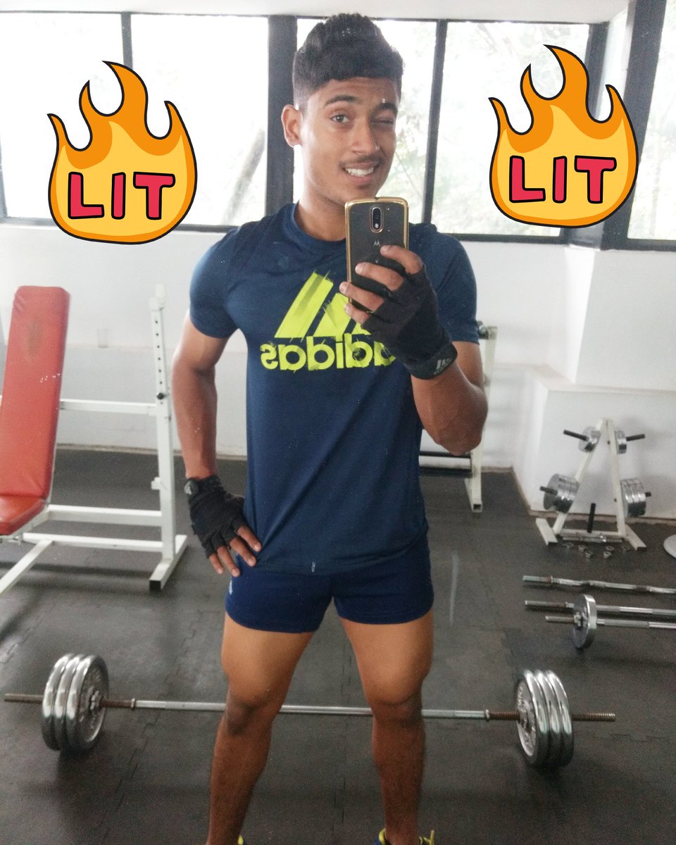 VaibhavMW's tweet photo. When The Going Gets Tough ...The Tough Get Going! 🔥
#toughest #gymmotivation #legdayworkout #squats #ChallengeYourself #Tweet
#bodytransformation #power #strengthandconditioning #gymboy
#fittrainer #gymstyle #fitnessmodel #aesthetic #leggoals #physique #fitnesscoach #bodygoals https://t.co/lLNg6lnR0R