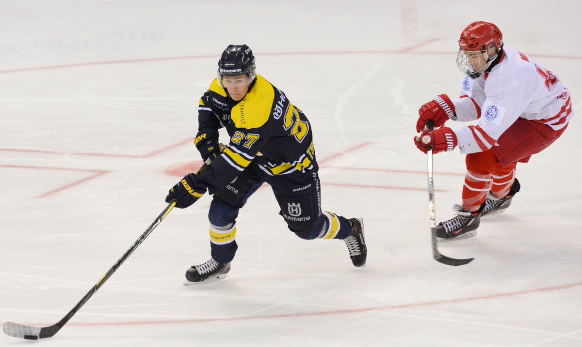 Ikväll spelar HV71 J20 den andra matchen i klubb-VM för juniorer. Du kan se matchen mot Red Bull live på Youtube: youtube.com/watch?v=TjXDLU… #HV71