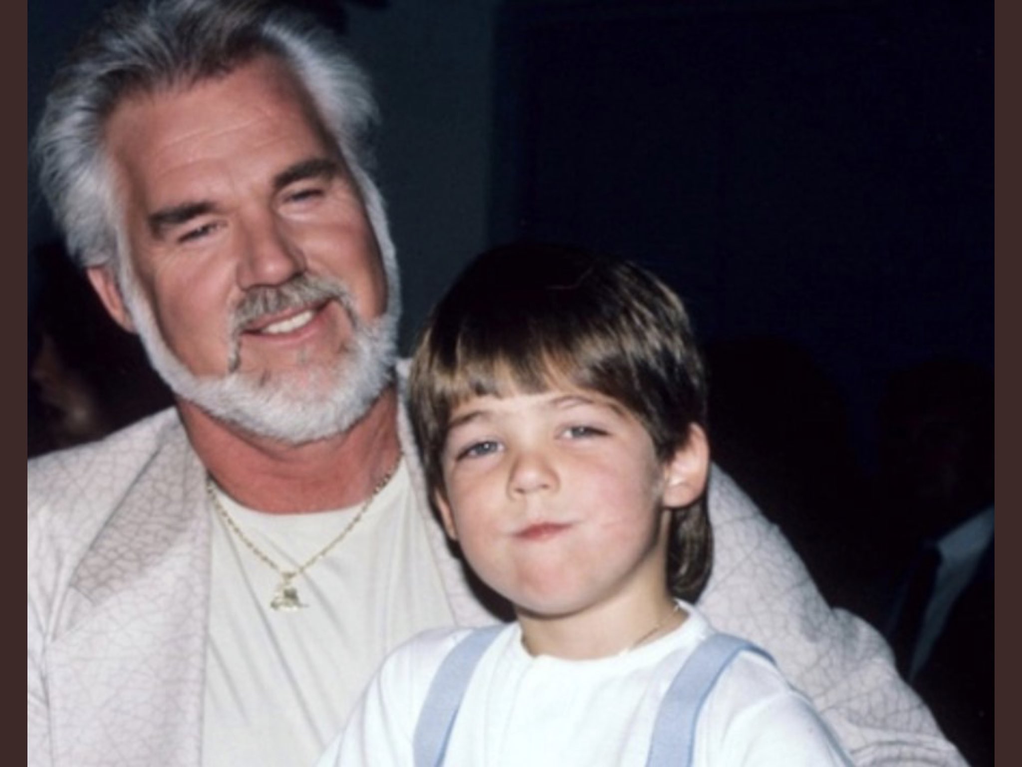 HAPPY 80th BIRTHDAY KENNY ROGERS. HOPE YOUR DAY IS GREAT         