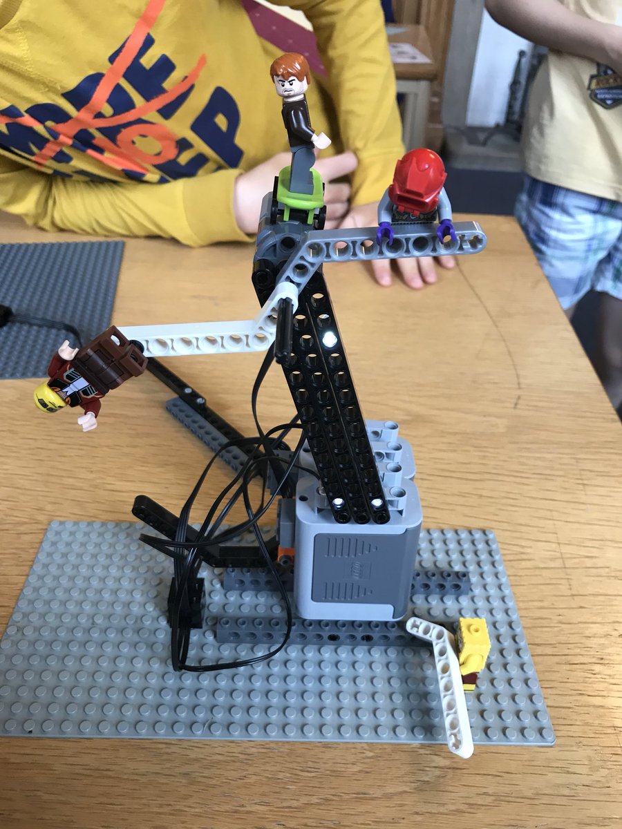 bricks2learn's tweet image. It’s a full house for #LEGO #PowerFunctions  and there are some crazy contraptions under construction 😆@GlosGuildhall @mktggloucester @soglos