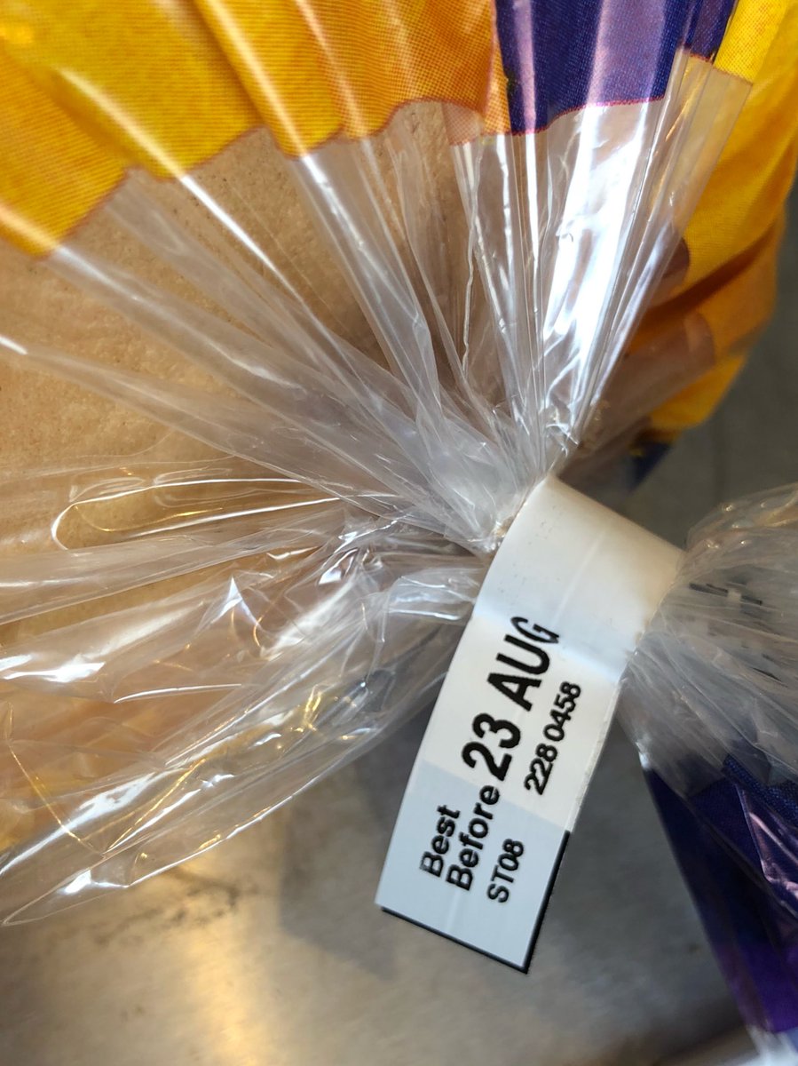 hannahgreenk94's tweet image. When the bread seems to have the same expiry date as you #gcseresultsday2018 #GCSEs2018