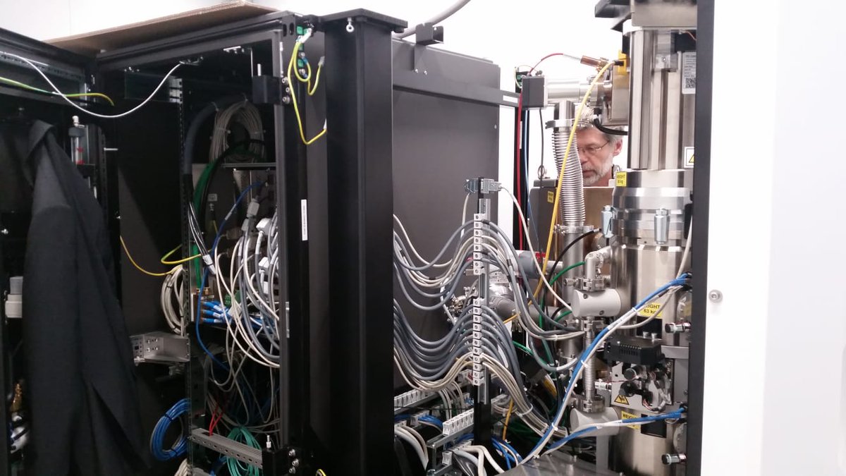 Wauw, Geweldig! Dankzij jouw inzet wordt er nu druk gewerkt aan de montage vd ultra moderne electronenmicroscoop waar we voor gefietst hebben #TdR2018. Deze gaat volgende week al in bedrijf! Therapie op maat komt dichterbij. Maak kanker kansloos! <a href="/danieldenhoed/">Daniel den Hoed Fonds</a>  <a href="/EMCfoundation/">Erasmus MC Foundation</a>