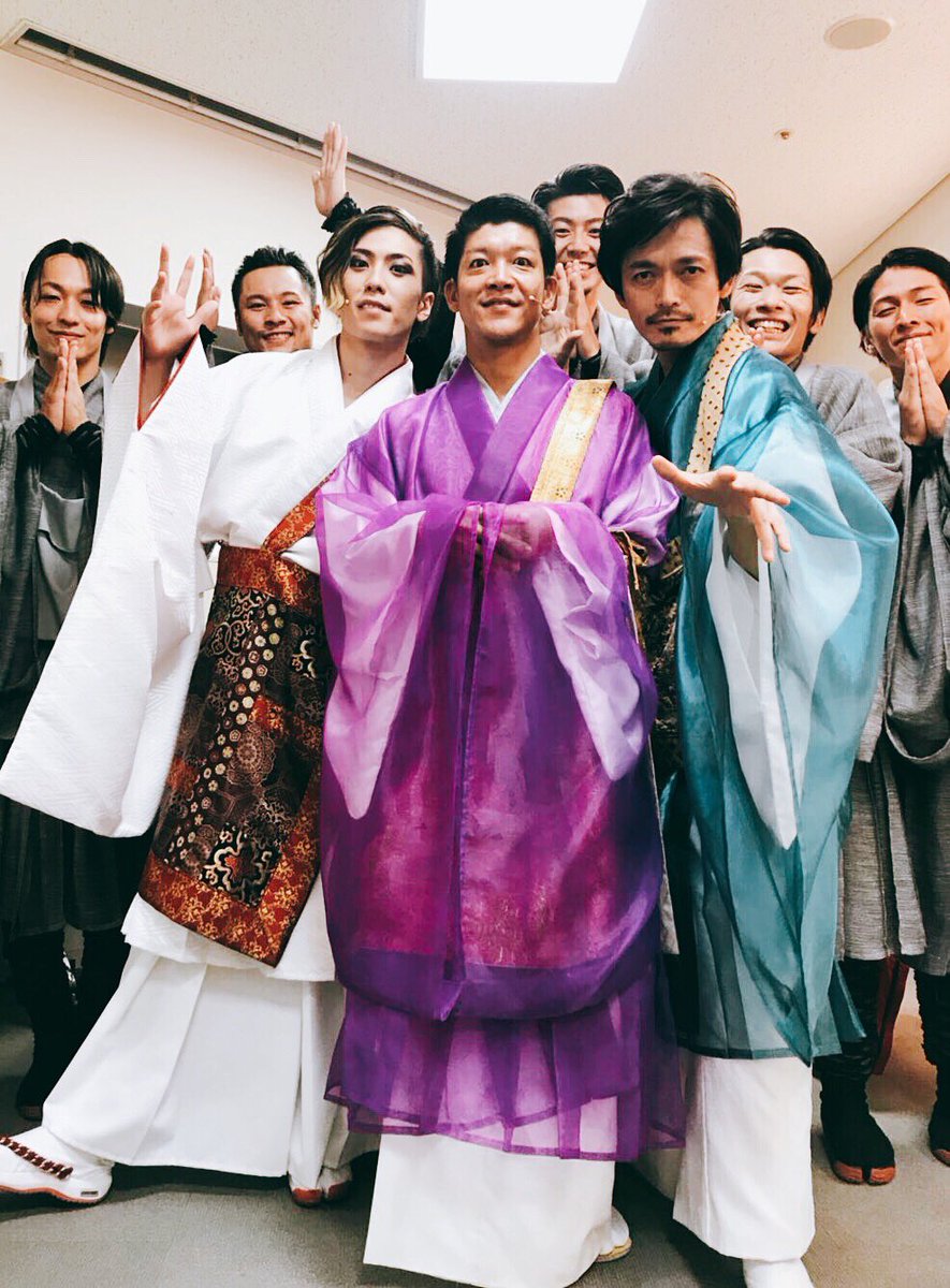 下尾浩章 Brats Na Twitteru 八王子ゾンビーズ 僕は希望寺の修行僧の役でした お寺の住職の駿河太郎さんと加藤啓さん おなじみ早乙女友貴くん そしてアクション部で希望寺全員集合写真 夢が叶わない人がほとんど 逆を言えば 夢が叶う人も必ずいるよって事
