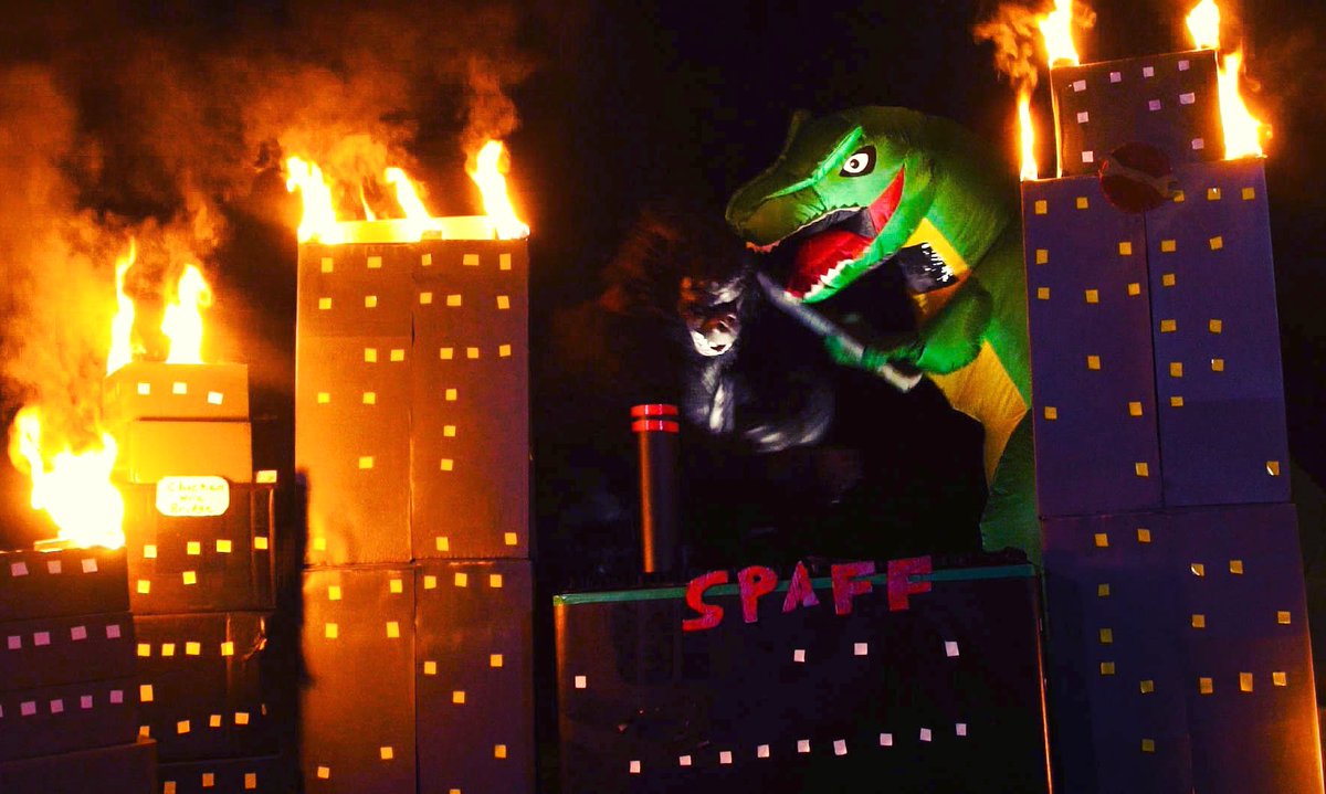 Joe Morey Godzilla Vs Kong With No Money Lol Godzilla Godzillakingofthemonsters King Kong Kingkong Battle Japan Japanese Fire City Building Money No Instadaily Dailyphoto Funny Chaos World Windows Gojira Youtube