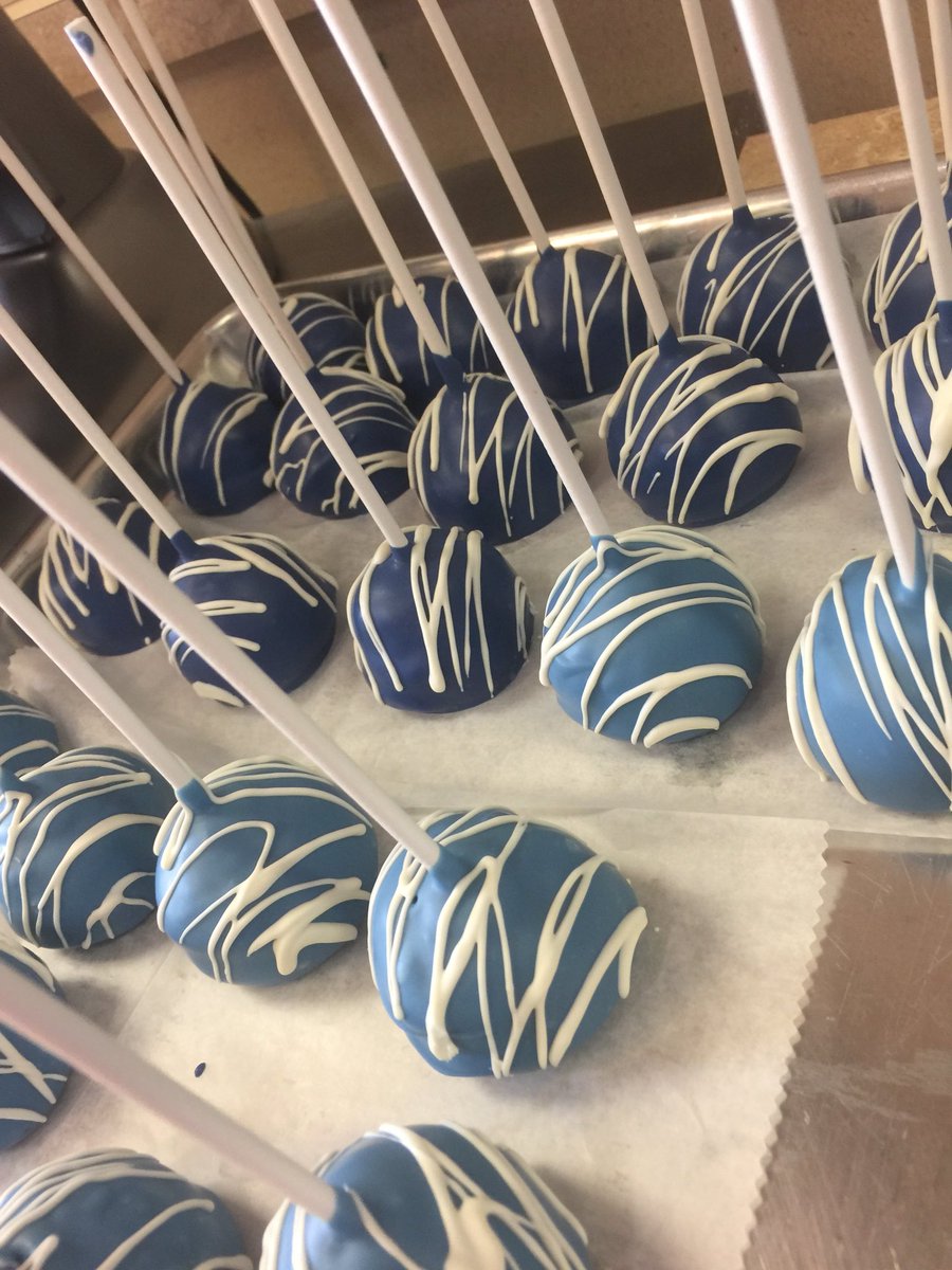 Cakepops  #cookies #livaysweetshop #cakes #cupcakes #bakerynj #bakery #cakepops