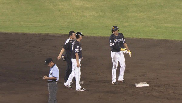 【ソフトバンク】柳田悠岐の使っているグローブやバットのメーカーについて｜プロ野球研究所