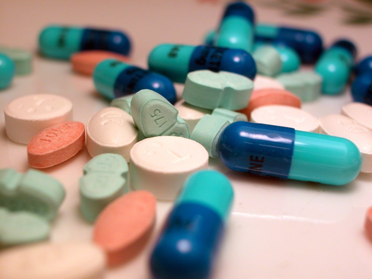 JournalPharmac1's tweet photo. #Hydrocodone (#semisynthetic, #moderately potent, #orally #available opioid that, in #combination with #acetaminophen, is widely used for #treatment of acute or #chronic pain) is the most commonly #prescribed #medication.
https://t.co/vK7WQ19w7X https://t.co/kF8s4TR8og