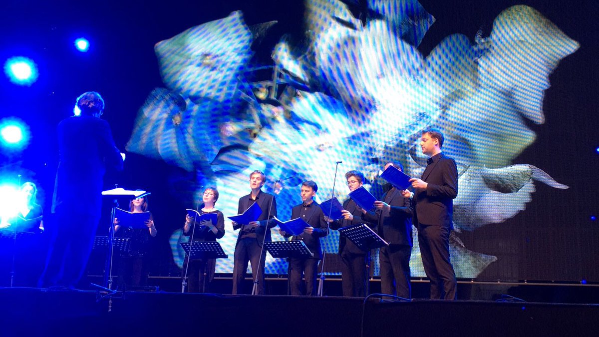 DKlassiek's tweet photo. The Tallis Scholars op Lowlands! Prachtig! https://t.co/RjfrmwKyAj