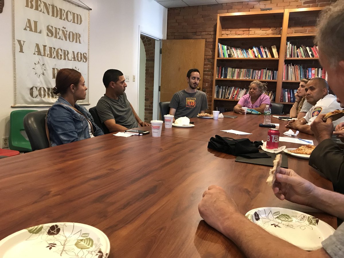 Faithbasedinit's tweet image. Frog Hollow | Know Thy Neighbor Meeting. 8/20/18 (not all in picture)