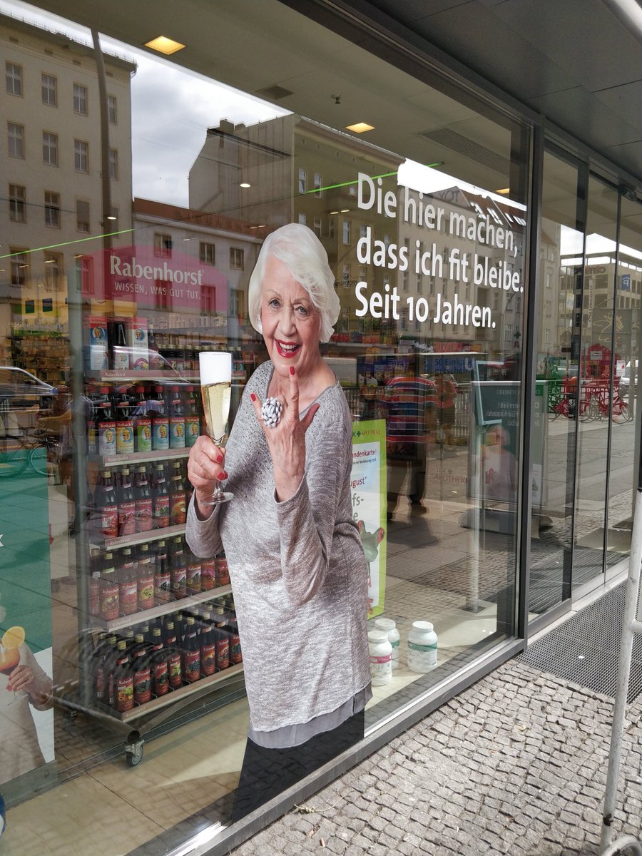 Split Seconds | 넬레 (@_splitseconds) on Twitter photo Immer wenn ich an der Apotheke vorbei komme, frage ich mich, ob diese unterschwellige Aufforderung zum #Alkoholismus ausversehen oder mit Absicht passiert ist. Jemand Bock auf 'nen #Sekt? #designfail Immer wenn ich an der Apotheke vorbei komme, frage ich mich, ob diese unterschwellige Aufforderung zum #Alkoholismus ausversehen oder mit Absicht passiert ist. Jemand Bock auf 'nen #Sekt? #designfail