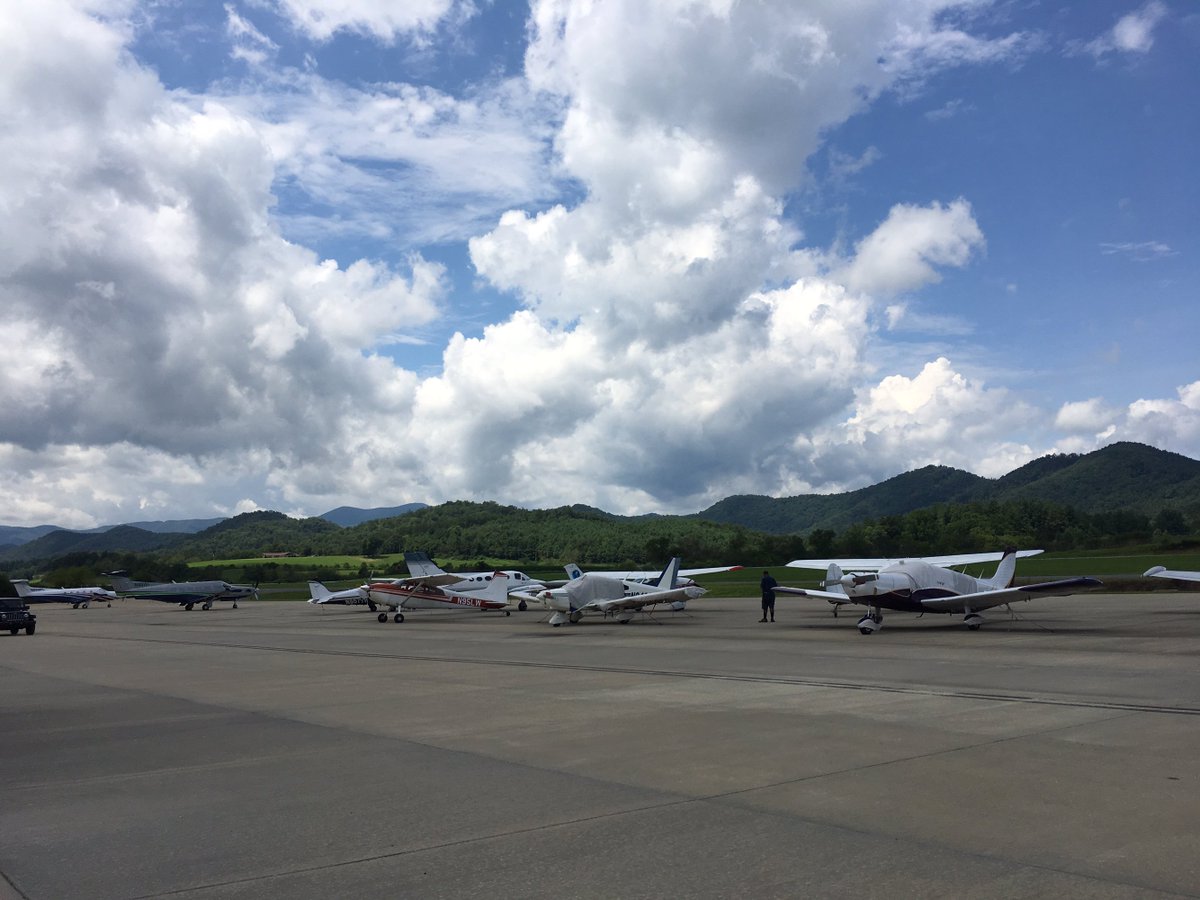 NCAviation's tweet photo. Surrounded by breathtaking Blue Ridge Mountains, Macon County Airport in Franklin contributes over $12 mil to the state's economy every year #aviation https://t.co/4xck4H7Elm