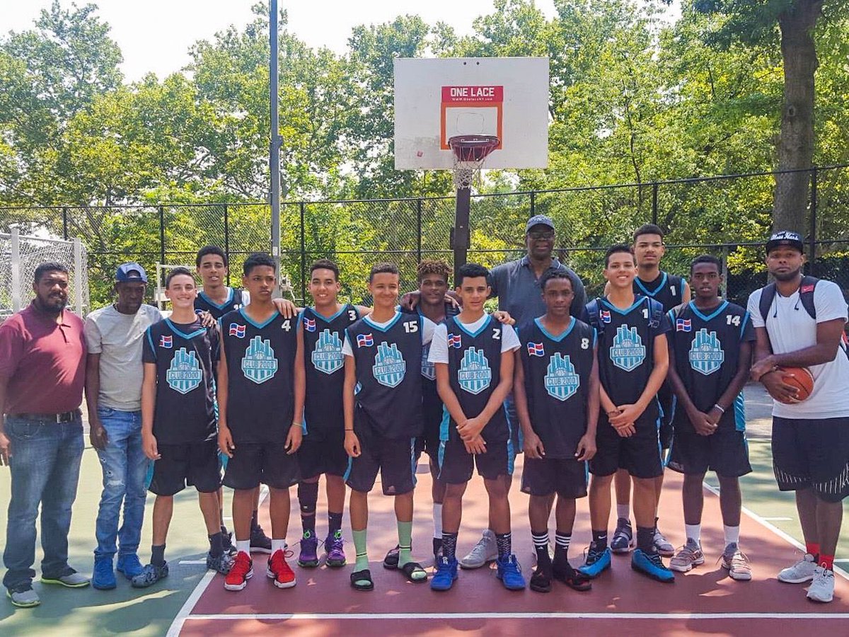 Multicomputos's tweet image. @Multicomputos felicita a equipo de baloncesto Club2000, invicto en competencia en New York. #trabajoenequipo #compromiso #excelencia