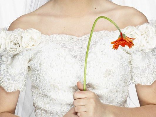 Hardy wedding flowers that won’t wilt on your big day theidomoment.com/hardy-wedding-…