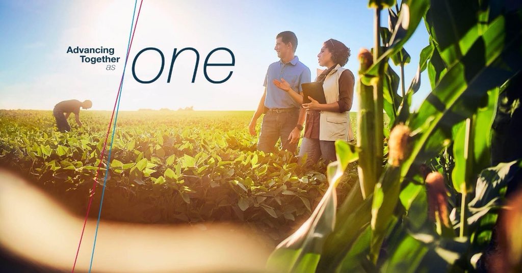 Bayer_FR's tweet photo. #OneBayer : "#Bayer se fixe l’objectif d’être à l'écoute de la société et de dialoguer avec elle, avec les ONGs, avec les agriculteurs, liés par notre intérêt commun pour l’#agriculture durable." Liam Condon, Directeur de @Bayer4Crops #AdvancingTogether https://t.co/AvahmMfnEe