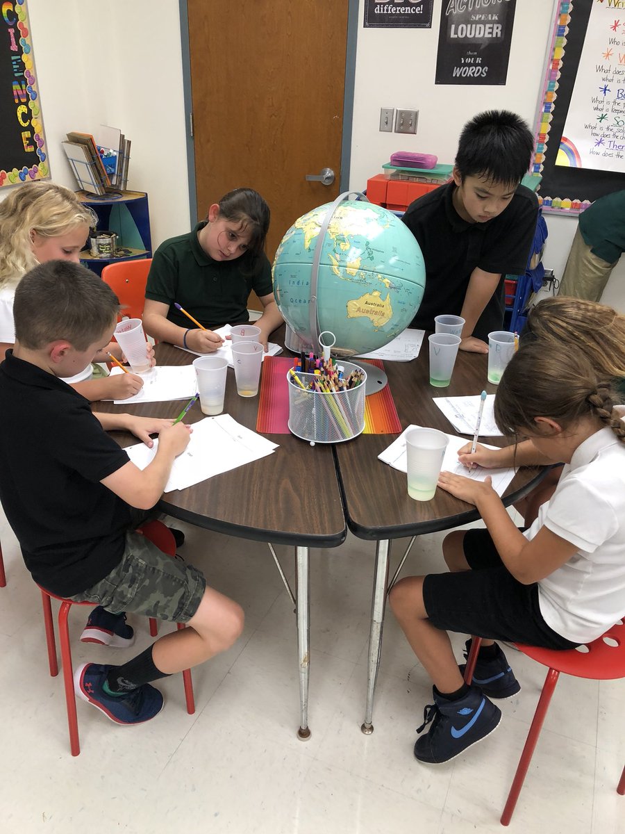 harleyteacher's tweet image. What has happened to our gummies?! #vcsscience #ToBeContinued @sugarmillpride #scientificprocess @rjlucas28 🤔🤔