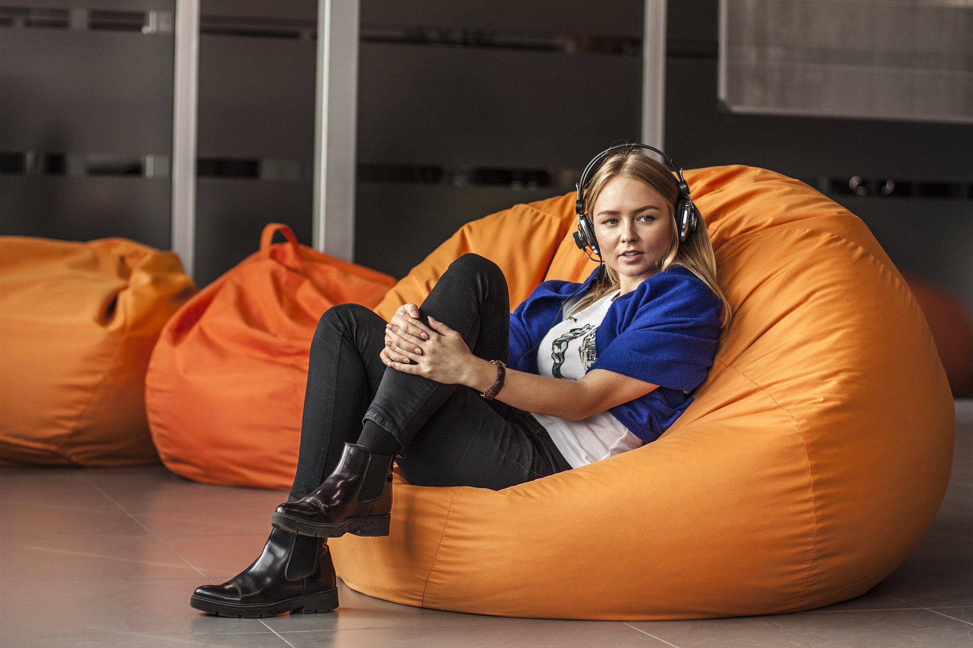 Bean Bags R Us on X Many bean bag chairs must be purchased online because they are simply not sold in stores. Read our definitive guide What to look for when buying