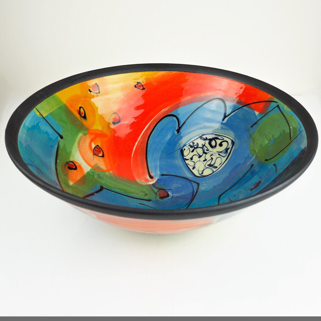 Primavera1945's tweet photo. Vibrant new ceramics from Richard Wilson now available on our website! https://t.co/CoGTftafnn
#primaveragallery
His abstract shapes and vivid colours express the rhythm of his ‘dancing pots’!
These handmade pieces range from £45 to £350.
Follow the link to see more! https://t.co/Buti31IVud