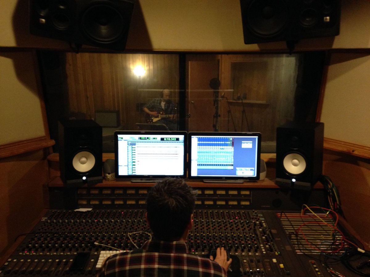 We're back at Azmyth Recording in just a few days with our main man, Corey Miller, at the controls. Brace yourselves. #rocknroll #hammerdown