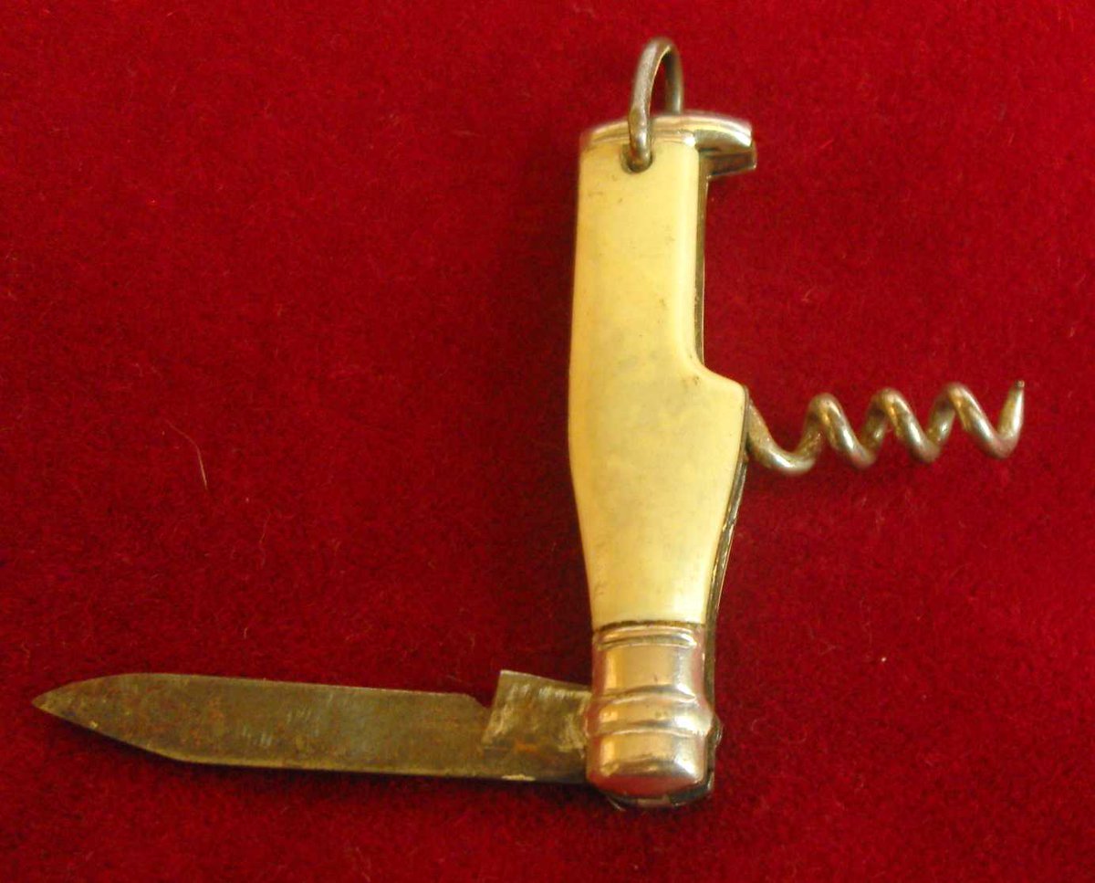 CartersCollecta's tweet photo. NEW LISTING
#Vintage #Chatelaine fob with perfume bottle corkscrew and penknife attachments
#CFS7489 #WDYT #followvintage #EtsyShop #etsyvintage #antiqueclique #etsy #noths #giftideas #tchotchke #penknives #fobs #vanity #chatelaines #corkscrews @Etsy
https://t.co/oEs5N58iVs https://t.co/EWmWv4q8dT