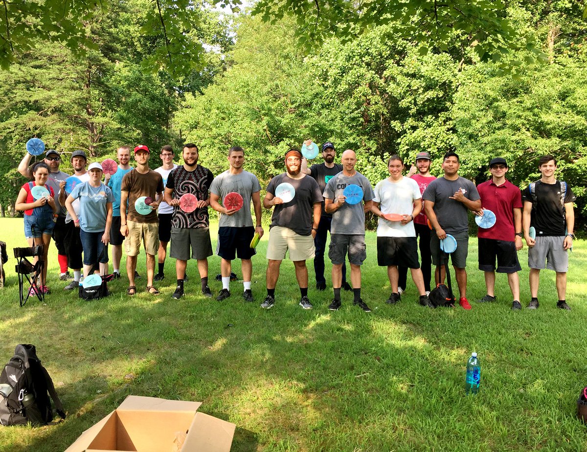 Latitude64's tweet photo. Teammate Matt Hammersten has been a constant inspiration this summer hosting events and clinics. 17 happy disc golfers showed up for his latest outing where they focused on how to approach the basket, and put their new skills to the test with a following doubles. #growthesport https://t.co/QCLCTbdZX7
