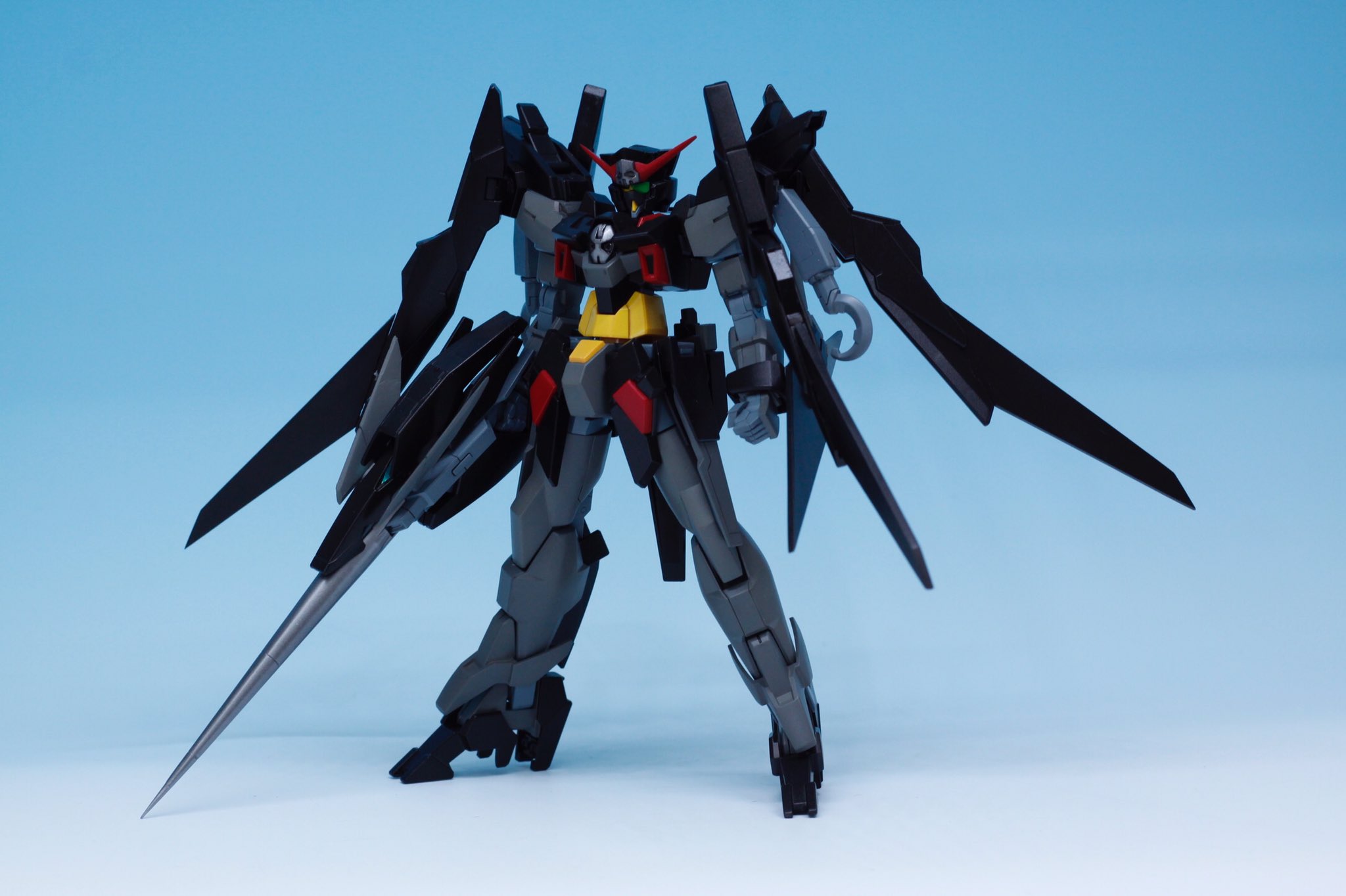 フェイ 盆休みの成果その2 ガンダムage2マグナムダークハウンド バンダイが出してくれないんで自分で作ったよ ガンプラ Age2マグナム T Co Iq5fkdr9rb Twitter