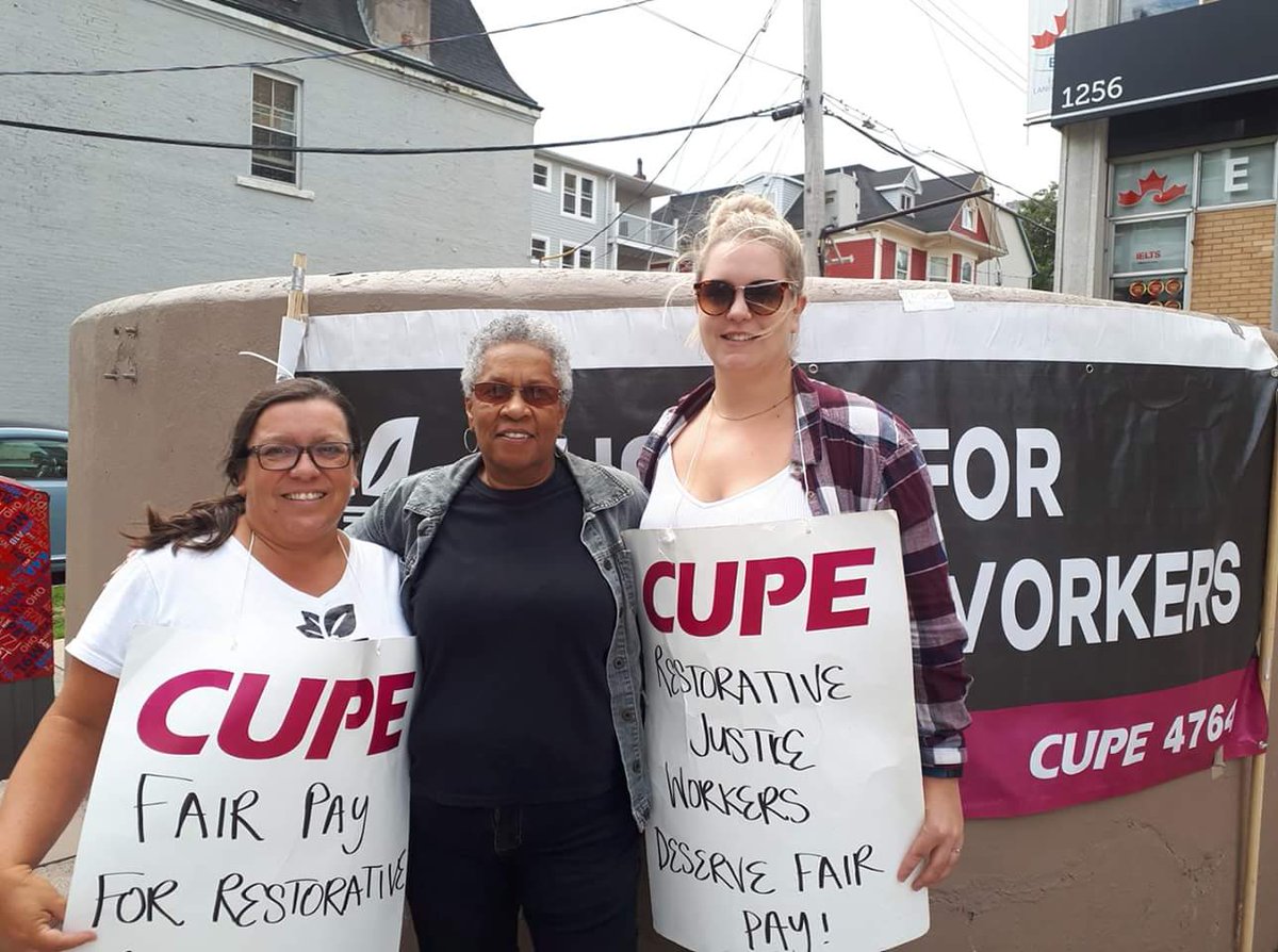 CJS_Caseworkers's tweet photo. Thank you to our retired Executive Director Yvonne Atwell for visiting us yesterday to show her support and offer us some kind words of encouragement ❤️

#nspoli #cupe #justice4nsrj https://t.co/5sWsOPTbY1
