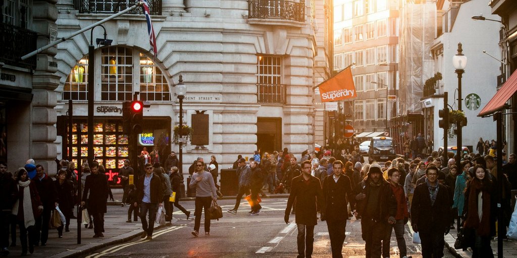 cloudiqapps's tweet photo. Retailers are beginning to experiment with new technologies to help stay relevant in an ecommerce market https://t.co/Kmc88wvOSC https://t.co/3kWH2R6tGy