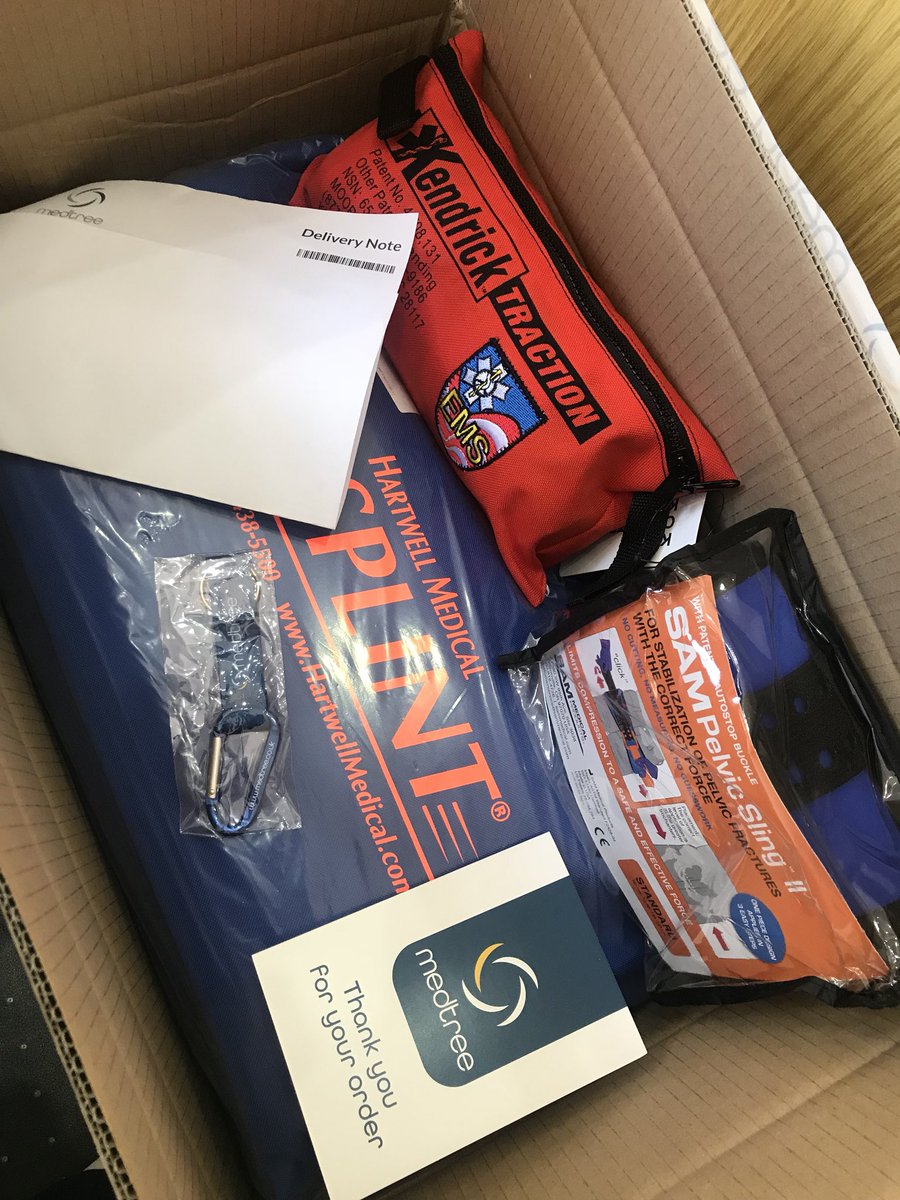 colette_goveia's tweet photo. Thank you @MedTreeUK for our delivery for Barnes RFC #mymedtree #barnesrugby #rugby #traumakit #splints #samsplint #kendricks 🏉🌹 https://t.co/YzL78vuSHZ