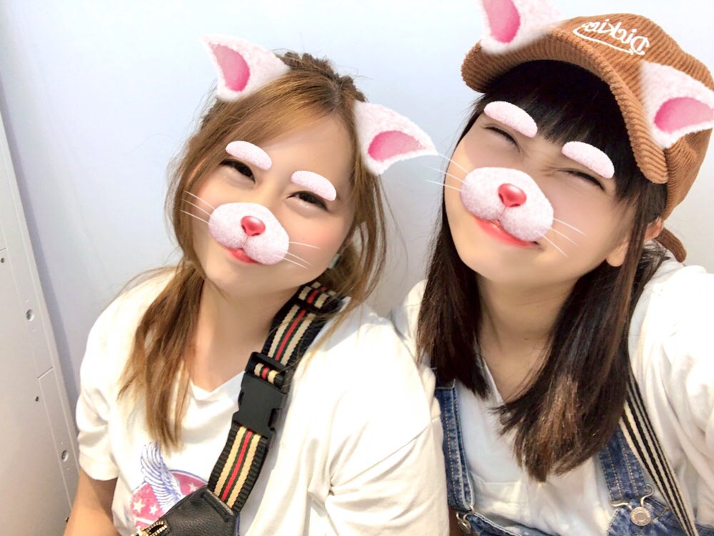 ree_0504's tweet photo. 美容師の卵に髪切ってもらった日
今からお泊まり～🏠🌙*.｡ https://t.co/RknChS2UPM