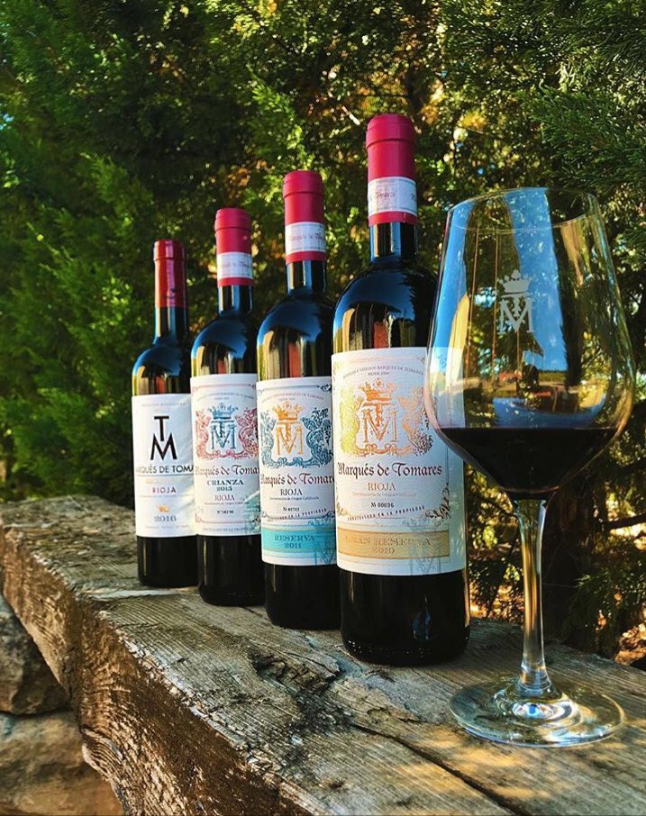 “#MARQUES D TOMARES” #Familia Montaña..#vinosderioja🍷 #premiumfincas #premiumvino
 #winelife #winery #winecountry #vinos  #winetime #winery #bodegas 
#monteleiva #tempranillo 
#redwine 🍷#PREMIUMFINCAS”
———————————————-- -#nuestro #donroman - #crianza #joven #excelente