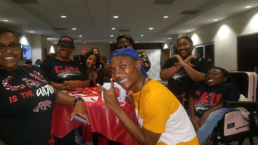 CAU_Spirit's tweet photo. Org Fair Recap!! Thank you all for coming by our table an getting lit with SB !!! #CAU #CAUSB #WBW18 https://t.co/wLpBFCXE7T