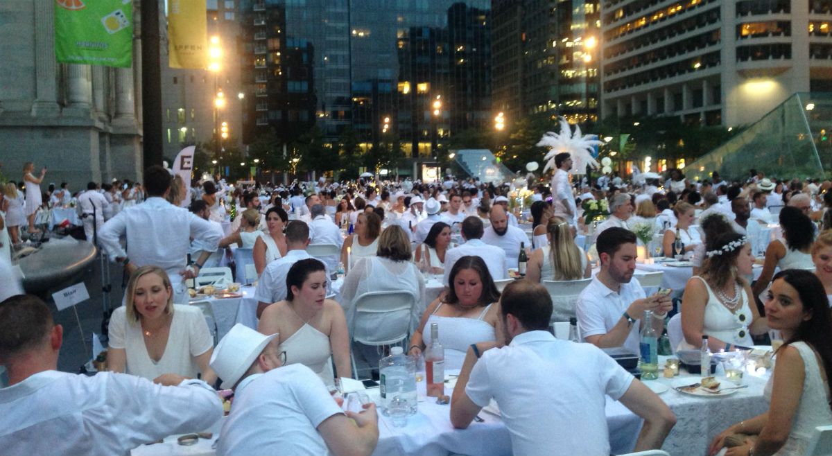 DEBphl's tweet photo. "We met people we didn't know before... sharing food with each other, sharing drinks with each other, sharing stories with each other, celebrating everything that's Philadelphia." Yes, that's our favorite part too! #DEBPHL18 @KYWNewsradio https://t.co/etuDVKViBT https://t.co/nJJqnNzoIG