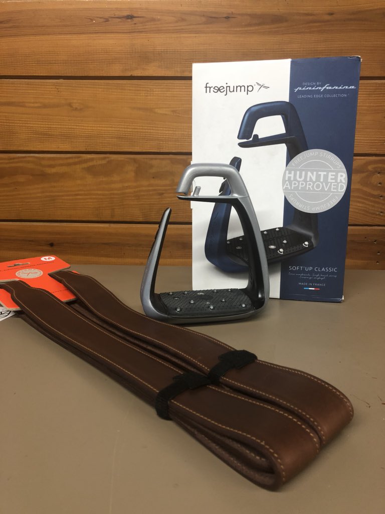 aliwolffllc's tweet photo. We ❤️ @freejumpsystem stirrups! #sponsor https://t.co/J60b0My19o