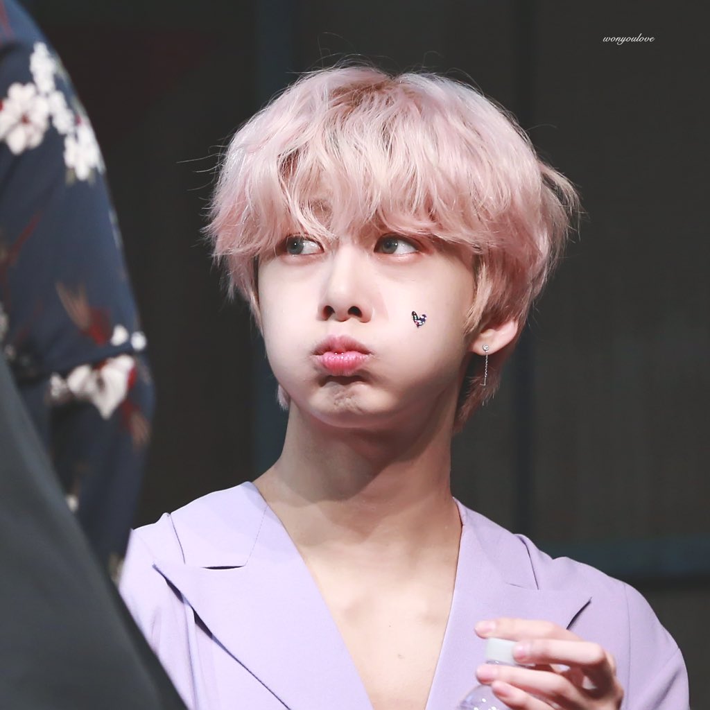 wonyoulove115's tweet photo. 180429
#형원 #HYUNGWON 
#몬스타엑스 #MONSTA_X
@OfficialMonstaX

마시당 마시당 😋 https://t.co/4JrnQ6Q3hH