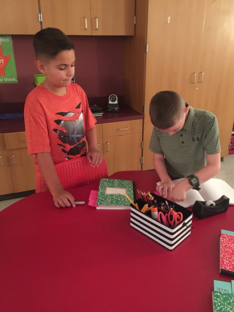 Teacherwroten's tweet photo. Showing and receiving kindness helping each other set up journals. 💕#myheart. @bearbranchelem #sweetestclass https://t.co/cEgucOMcJO