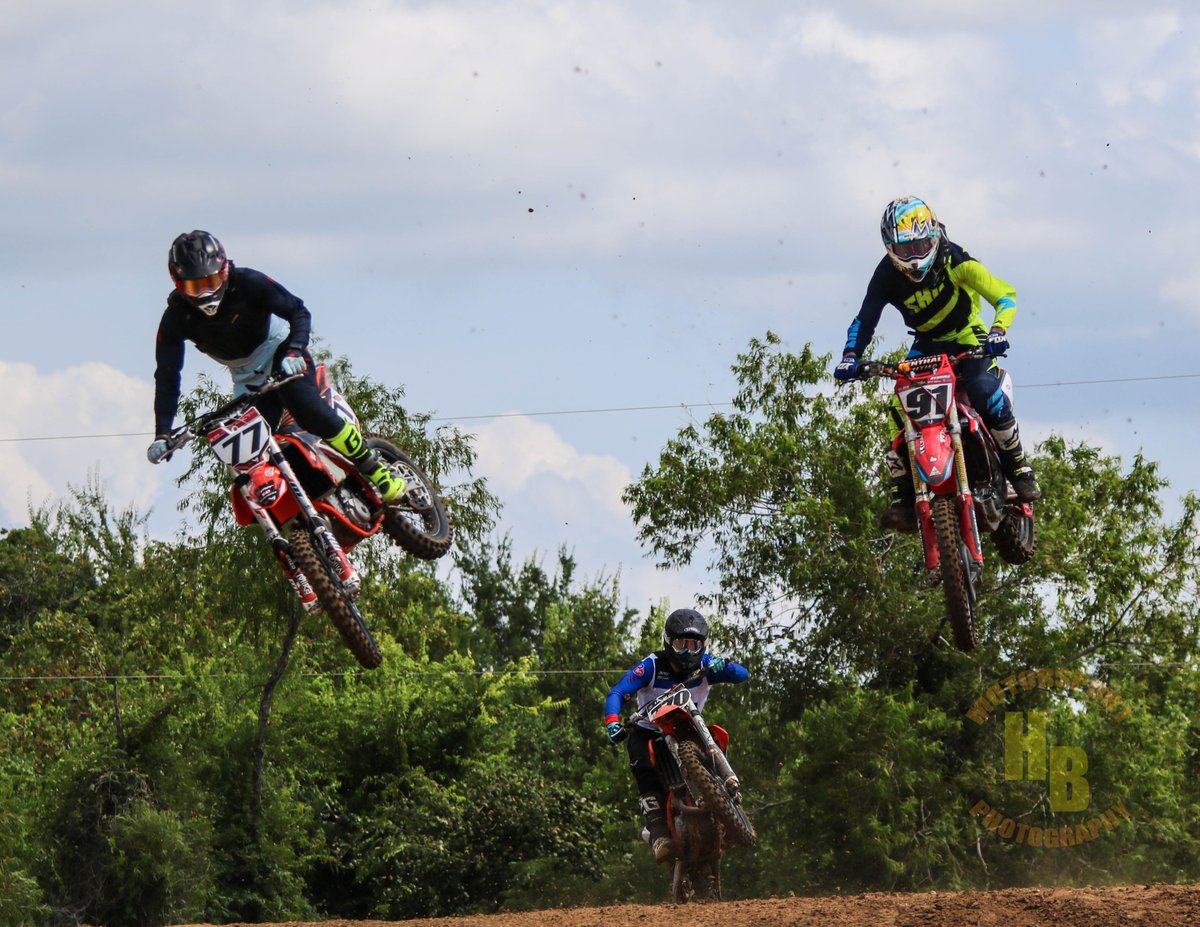 HBMSPhotography's tweet photo. 2018 District 20 Championship Series Racing at Freedom MX #motocross #freedommx #district20motocrossracingseries #motocrossracing #MX https://t.co/GszAcUQXSL
