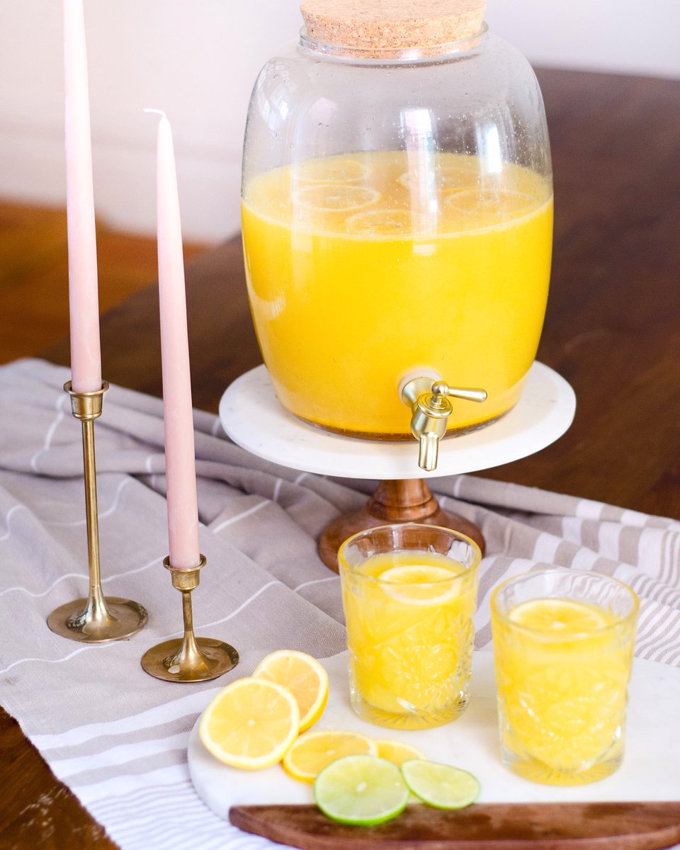 dinnertainMe's tweet photo. NEW on the blog! I’m sharing my Sunshine Punch recipe. It’s perfect for the next brunch or shower you host. #dinnertaining https://t.co/PwnhaQwM41