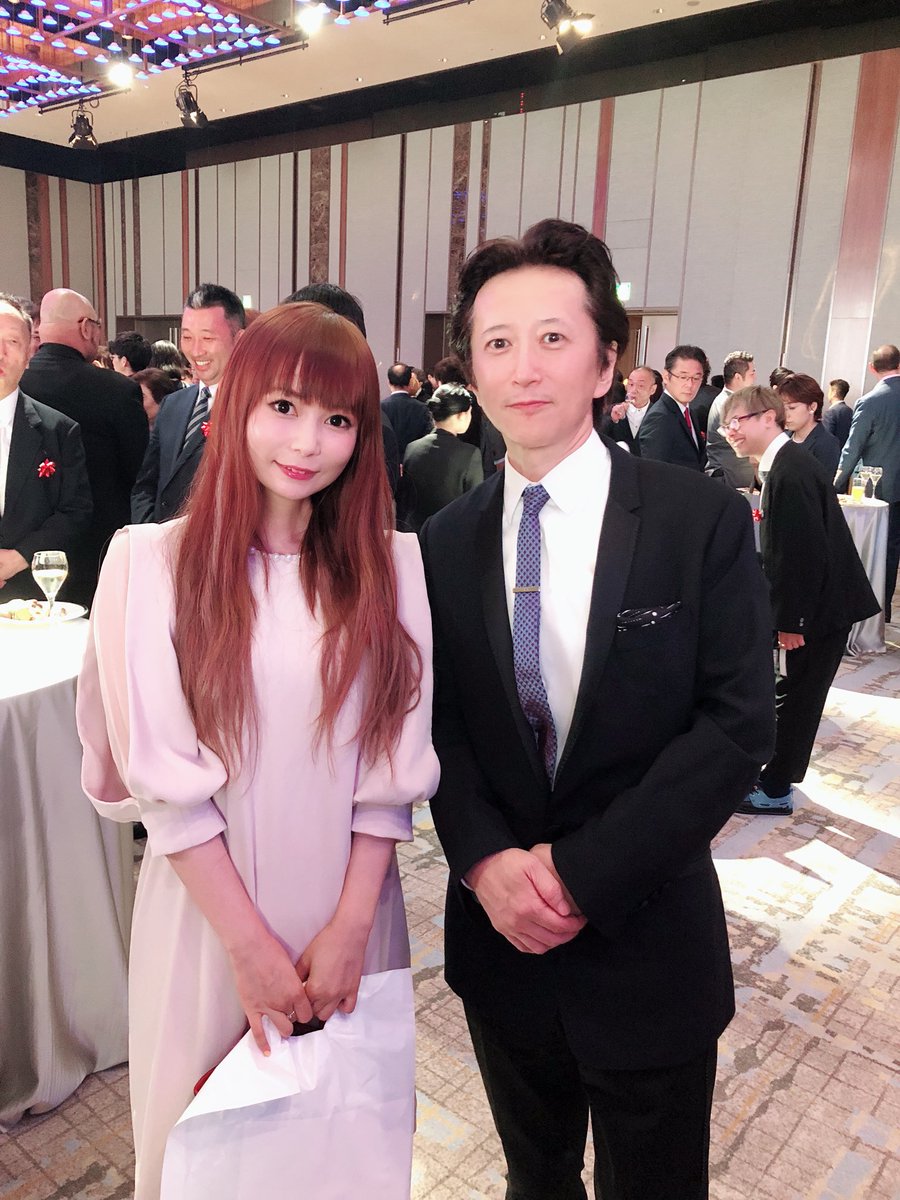 しぶとい中川翔子 荒木飛呂彦先生にお会いできました うわぁー 嬉しいです 肉筆原画素晴らしくてjojo展 荒木先生の魂が宿っている空間でした お肌ツヤツヤ 波紋使いに違いない お若い 31歳くらいにみえる この手から数々 しぶとい中川翔子 荒木飛呂彦先生にお会いできました うわぁー 嬉しいです 肉筆原画素晴らしくてjojo展 荒木先生の魂が宿っている空間でした お肌ツヤツヤ 波紋使いに違いない お若い 31歳くらいにみえる この手から数々