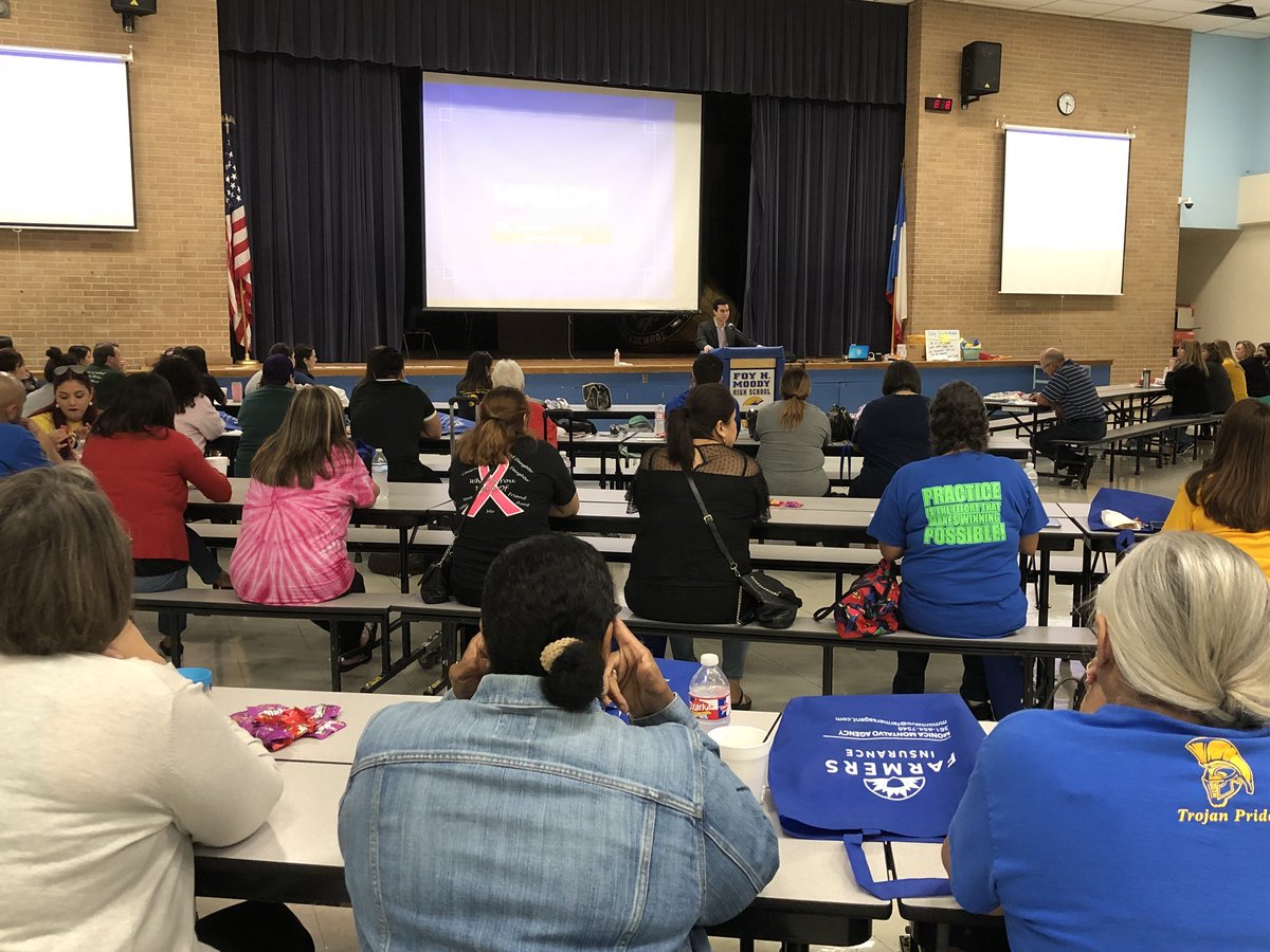 DrSandraClement's tweet photo. Moody 2011 Alumni Christopher Munro sharing his story with teachers and staff. We are all incredibly proud of your success, Christopher! #MoodySTRONG #alumni2011 #iamMoody https://t.co/6gPqMLVvof