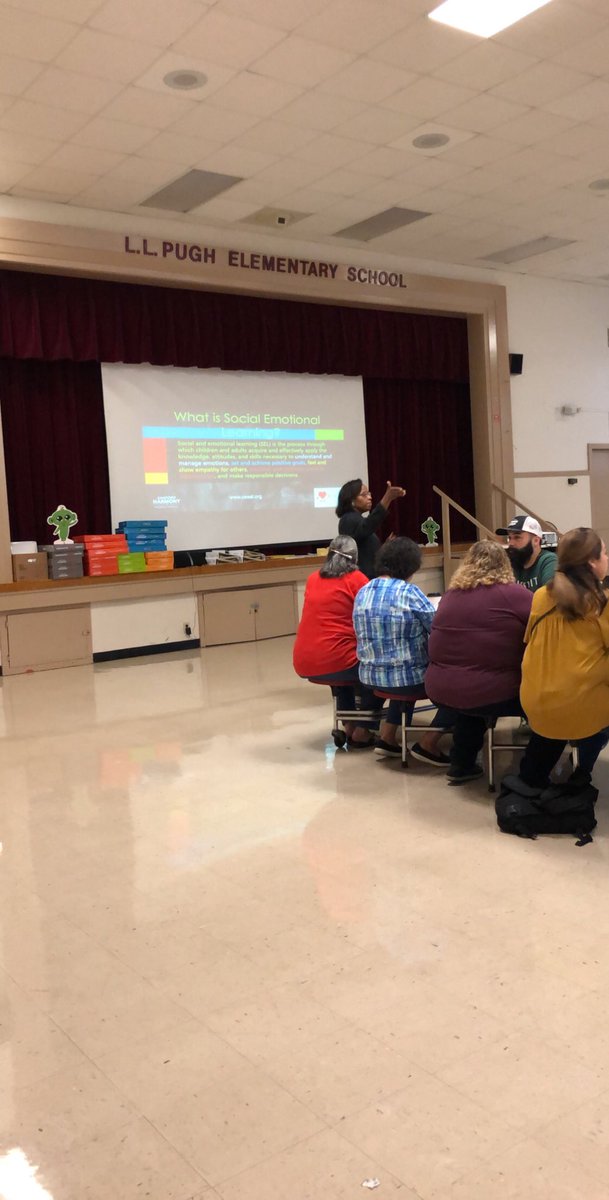 MrsCMontoya's tweet image. Having some fun this morning with @SanfordHarmony @PughRamsHISD #WeArePugh #PushItToTheNextLevel #ThePughWay @SELHISD