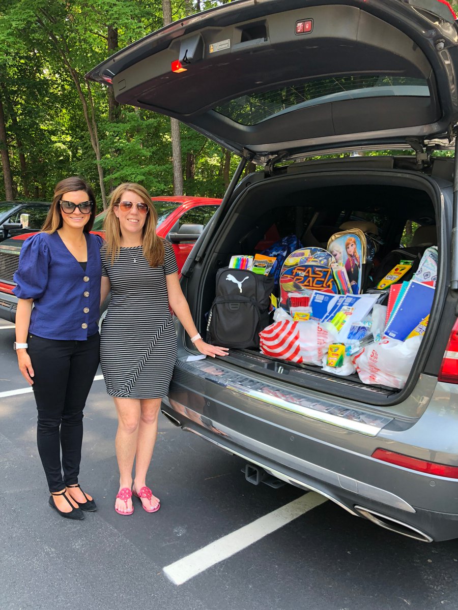 Corus360Cares's tweet photo. Members of our #Raleigh team supporting the @SalvationArmyUS at a backpack drive! @mfernandezcoru1 @kori_losack 🙌 https://t.co/6hIEzSsZvl
