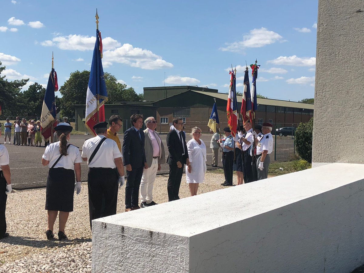 LudovicRochette's tweet photo. Cérémonie en la mémoire de Caroline Aigle sur l’ancienne #BA102 #cotedor où je représentais le @CD_CotedOr et @sauvadet https://t.co/f9uIiJahPV