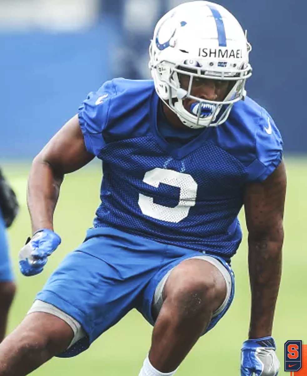 CuseFootball's tweet photo. Shoutout to @ZiggySmalls_ and Steve Ishmael for leading the @Colts last night.

Ish led the offense with 52 yards receiving and Zaire led the defense with eight tackles.

#ProOrange https://t.co/KNWwAMwklB