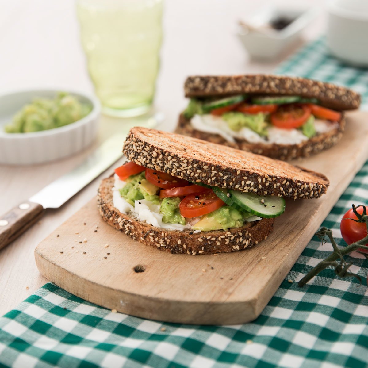 ArlaFoodsUS's tweet photo. Take #ArlaCreamCheese with you on your next #picnic for a creamy, fresh #summer sandwich that the whole family will love. https://t.co/T7q3ddxnjI https://t.co/XMy8m0GJ7n