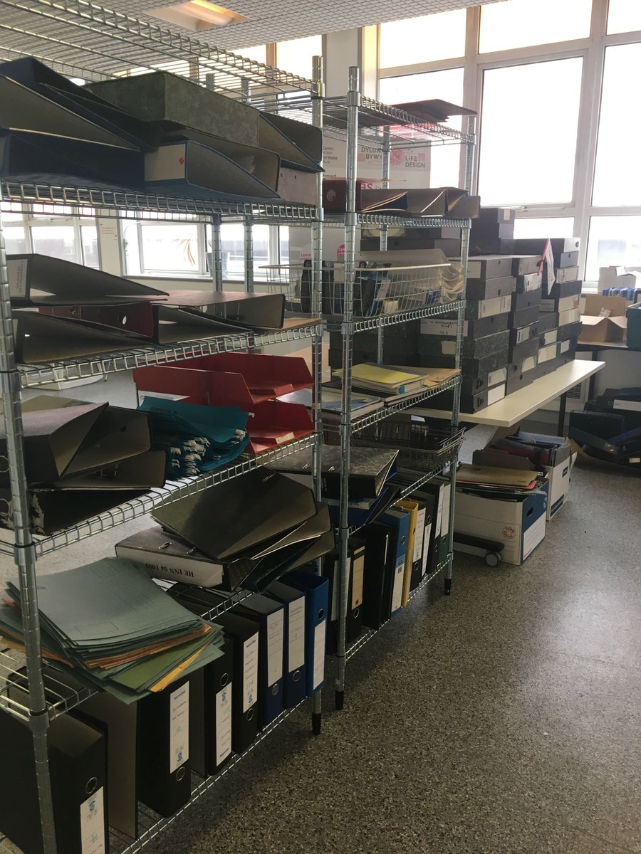 UWTSD's tweet photo. Don't forget there's still time to take part in @UWTSDStudents' stationery amnesty! Drop off unwanted stationery or pick up free supplies from the Life Design studio weekdays 9-5pm! 📎✒️✏️📏📕 https://t.co/M3BXSe1fei